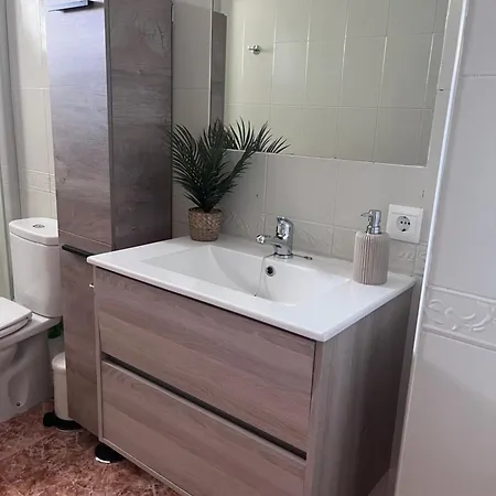 Custodio Apartment *